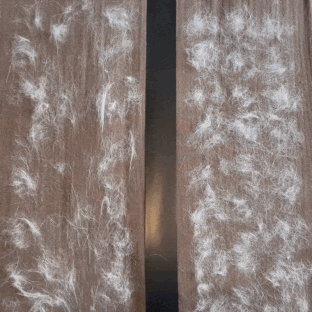 הכפפה להסרת פרווה שתעזור לנקות את הבית שלכם בקלות!